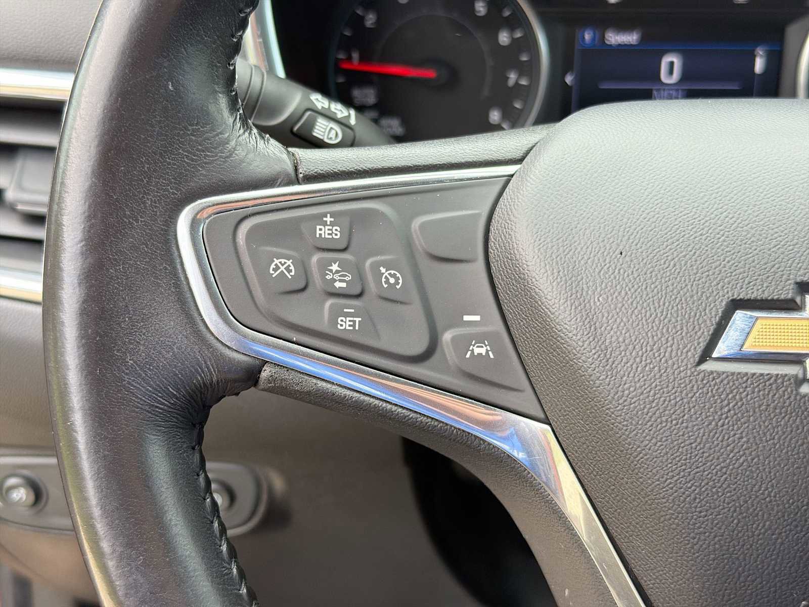 Used 2020 Chevrolet Equinox LT FWD image 20