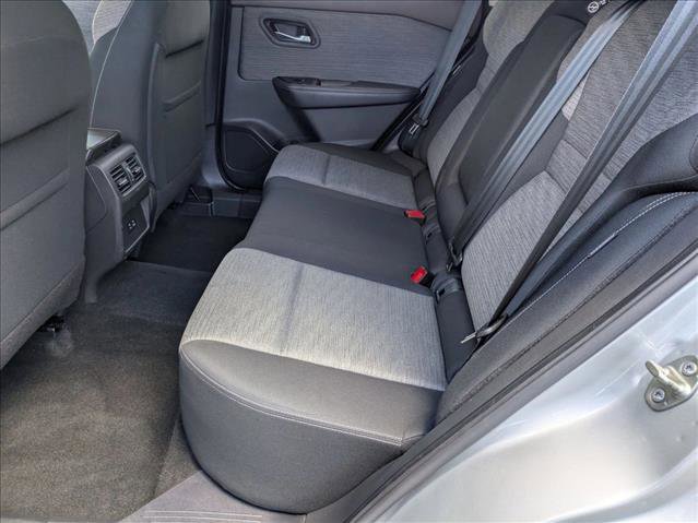Used 2021 Nissan Rogue SV FWD image 18