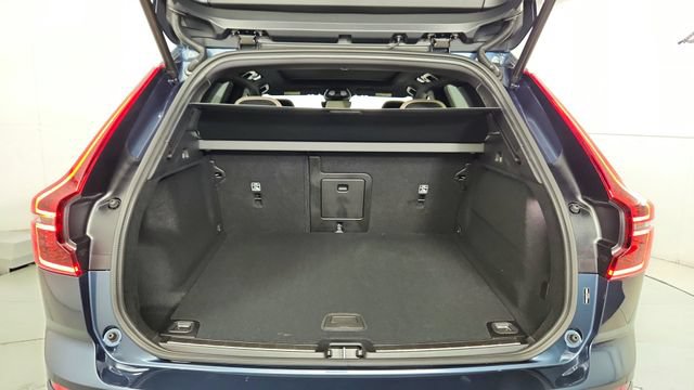 New 2026 Volvo XC60 B5 Plus w/ Climate Package PRO AWD/4WD image 39