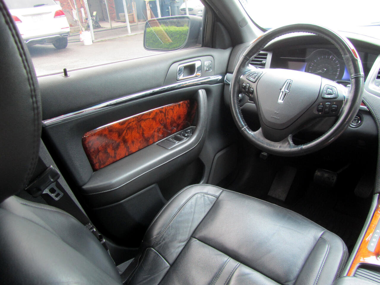 Used 2014 Lincoln MKS Elite w/ Equipment Group 201A image 12