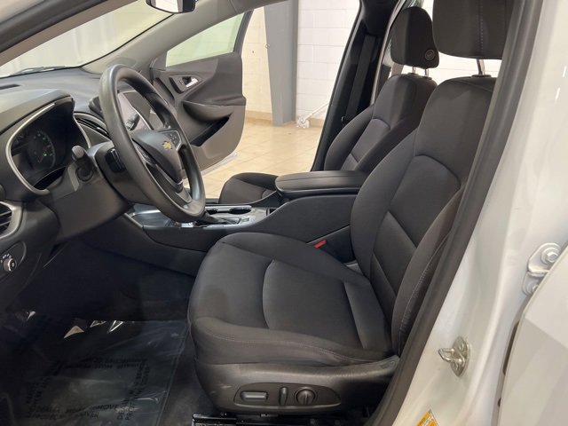 Used 2022 Chevrolet Malibu LT image 9