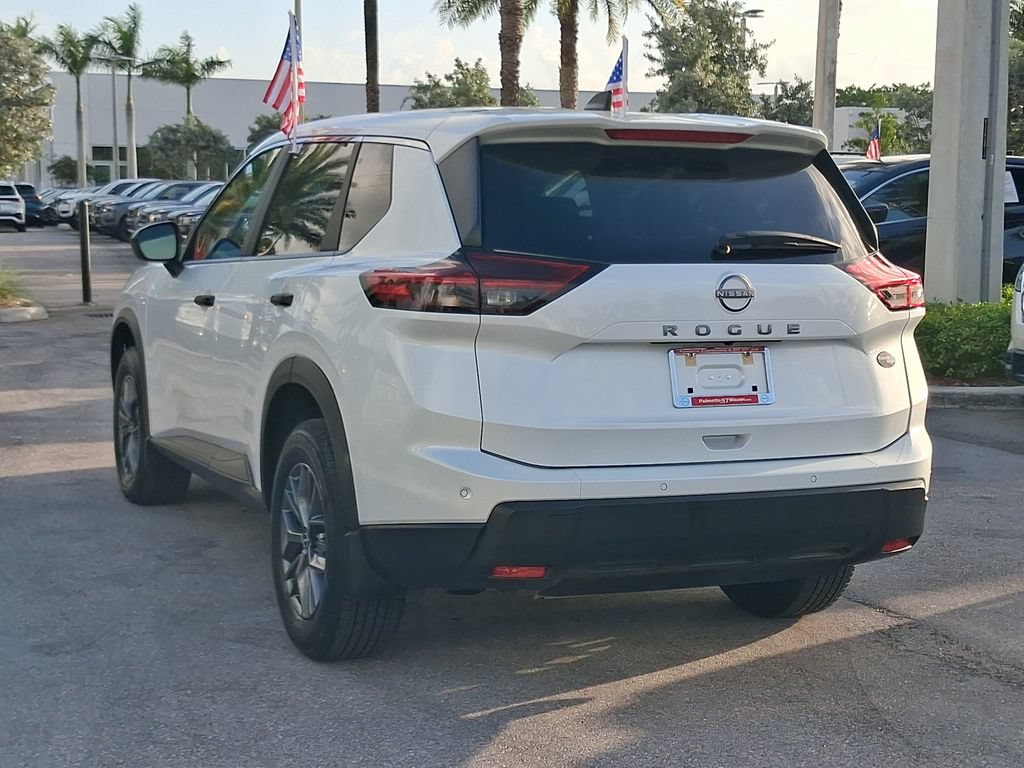 Certified 2025 Nissan Rogue S FWD image 4