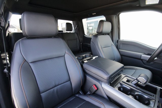 New 2025 Ford F150 Lariat w/ Equipment Group 501A Mid image 38