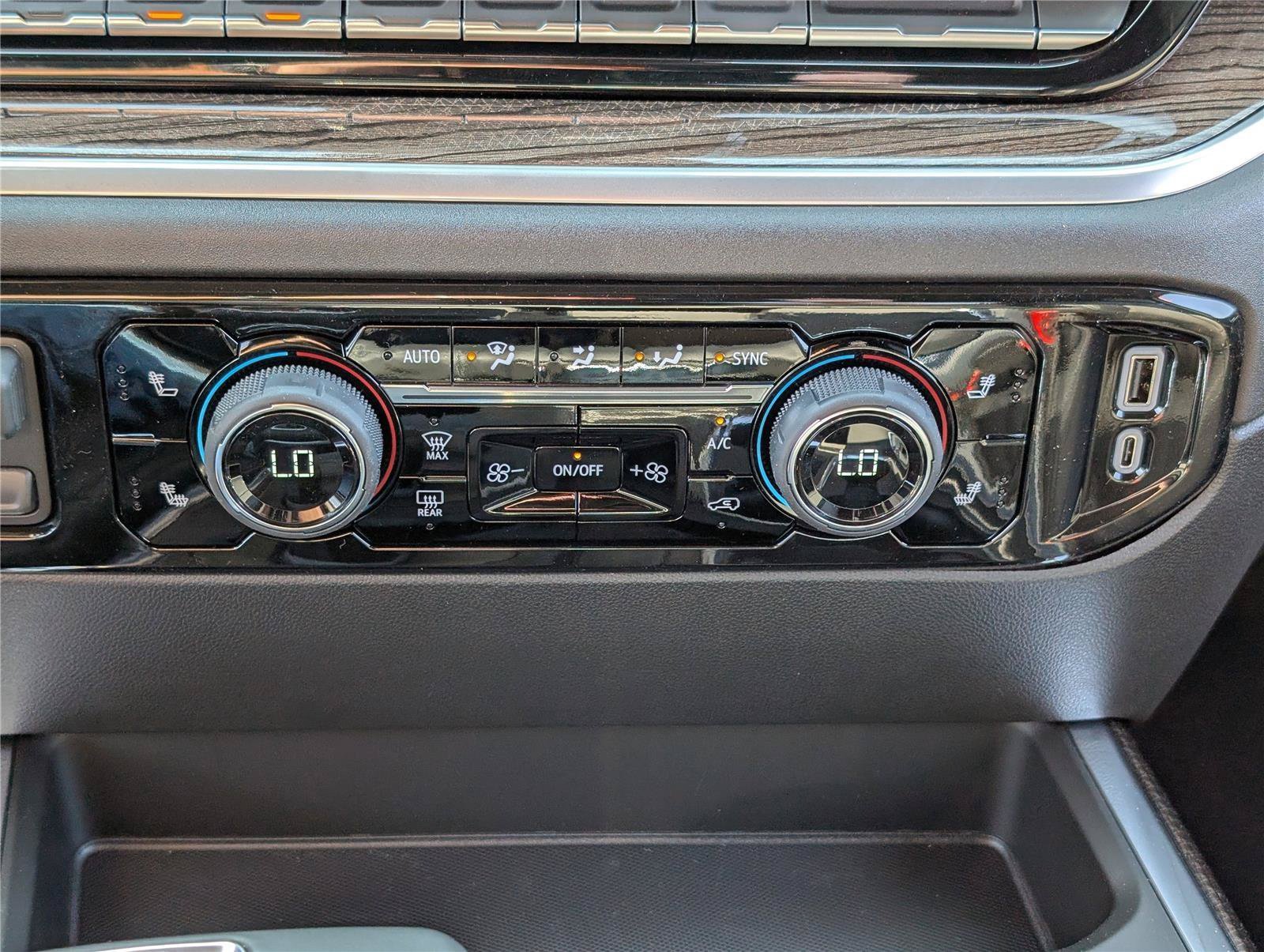 New 2026 Chevrolet Silverado 1500 RST AWD/4WD image 24