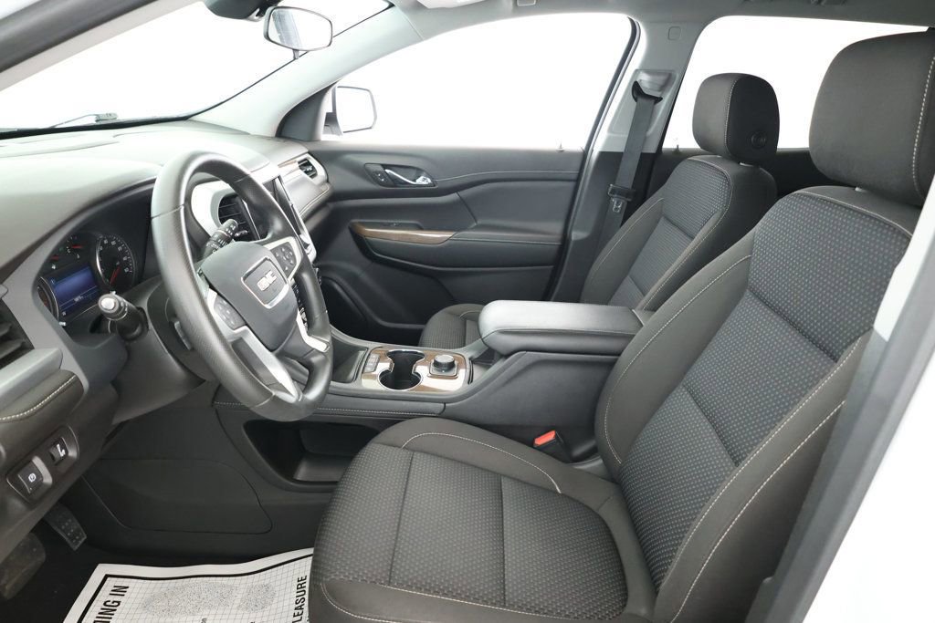 Used 2023 GMC Acadia SLE image 18