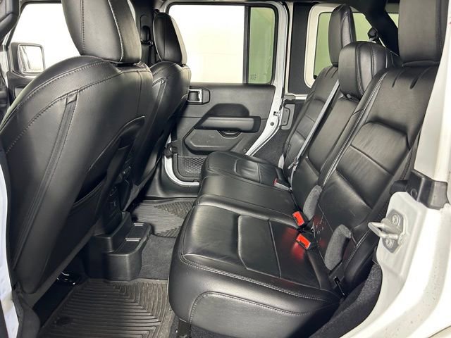 Used 2021 Jeep Wrangler Unlimited Sahara AWD/4WD image 13