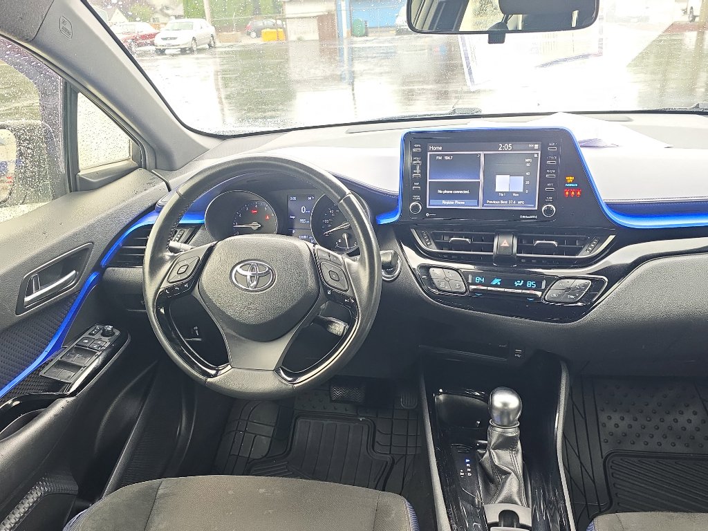 Used 2020 Toyota C-HR XLE image 19