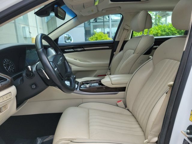Used 2017 Genesis G90 3.3T Premium RWD image 15