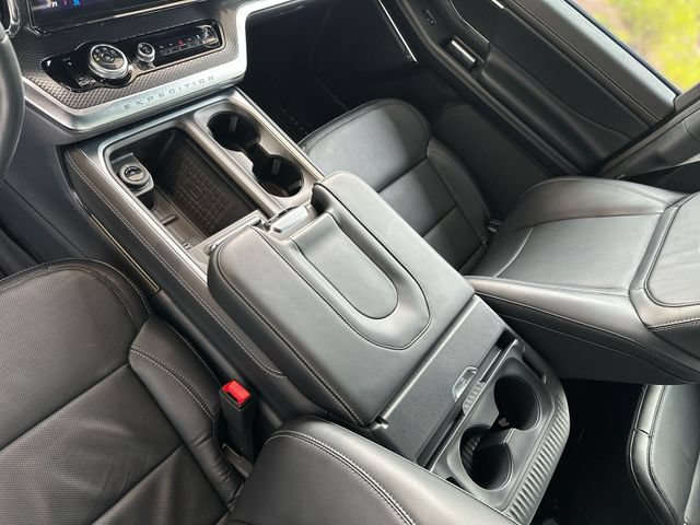 Certified 2025 Ford Expedition Platinum w/ Stealth Performance Package AWD/4WD image 21