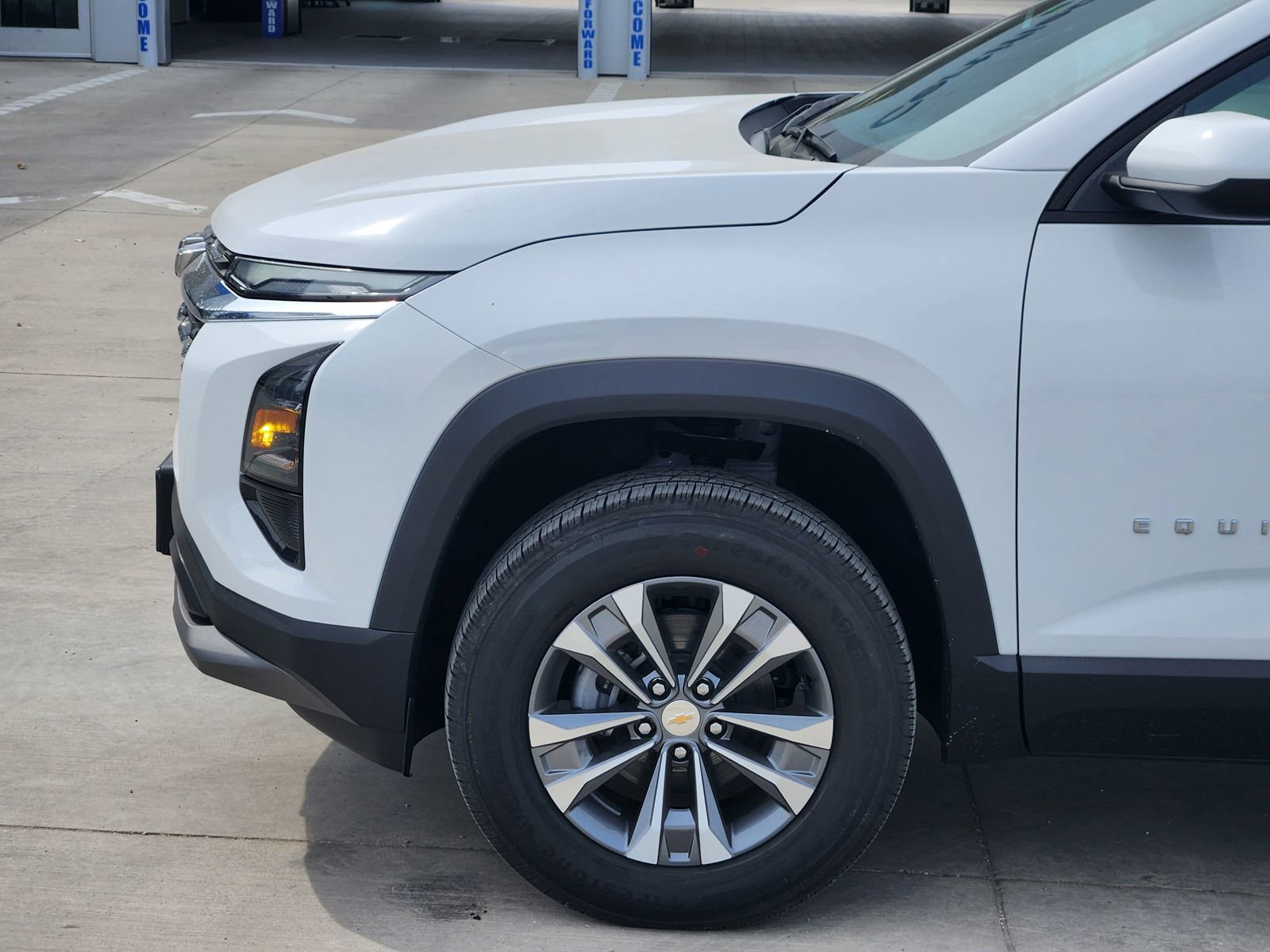 New 2026 Chevrolet Equinox LT w/ Convenience Package II image 9