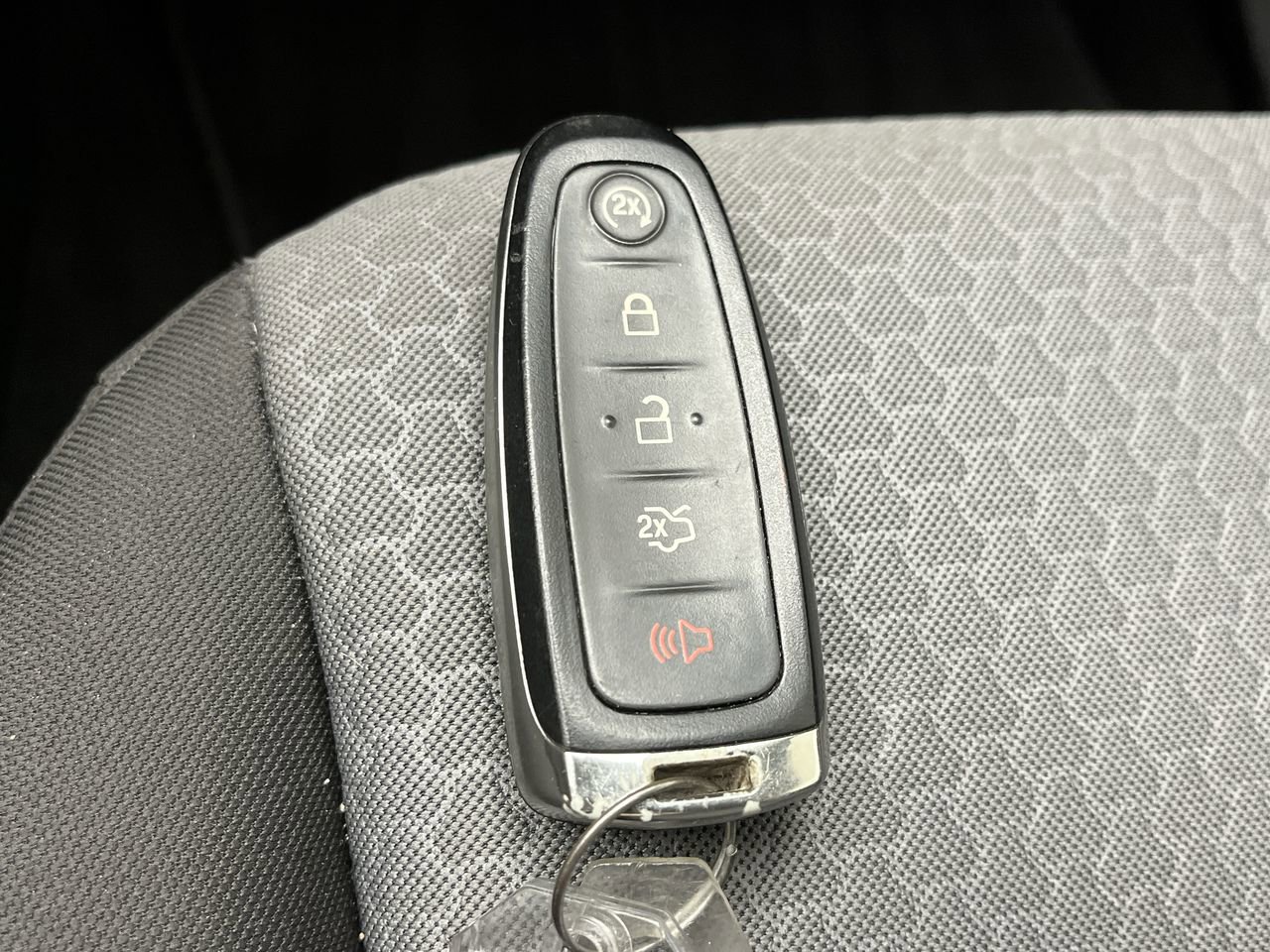 Used 2019 Ford Escape SE AWD/4WD image 25