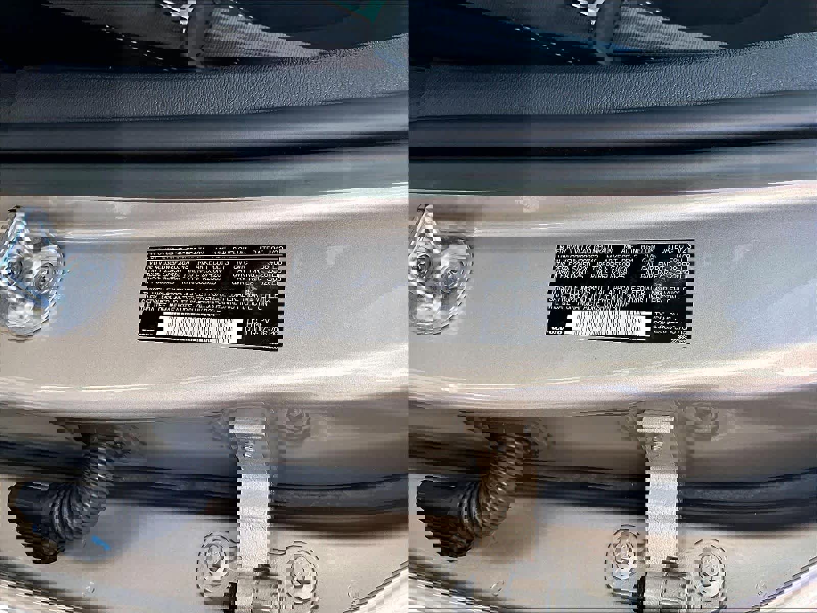 Used 2023 Volvo XC40 Recharge Plus w/ Protection Package Premier image 35