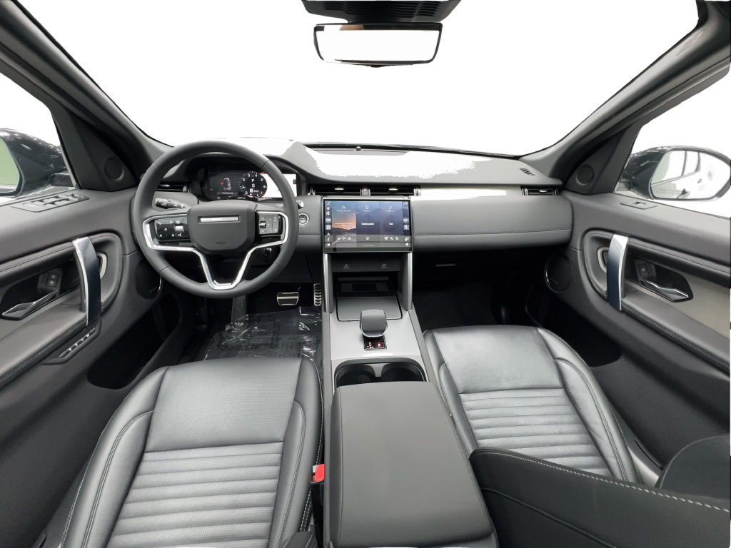 Used 2025 Land Rover Discovery Sport Dynamic SE AWD/4WD image 39