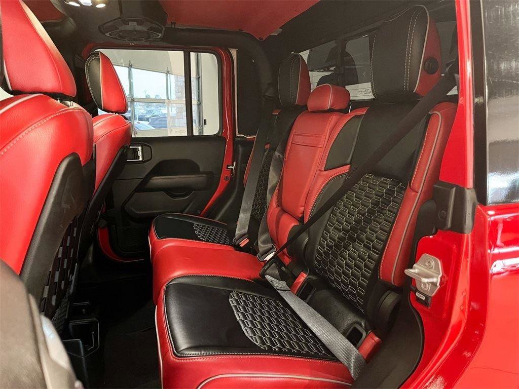 Used 2020 Jeep Gladiator Rubicon image 33