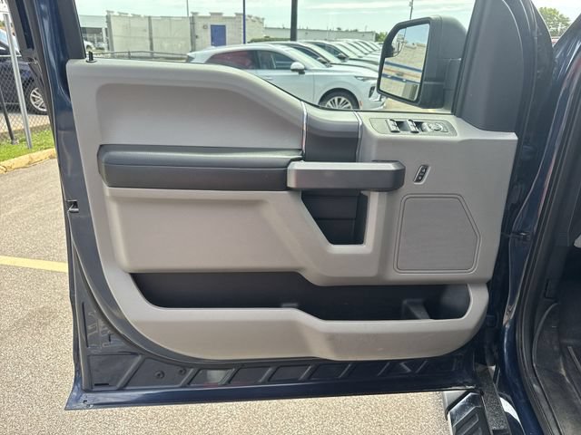 Used 2019 Ford F150 XLT w/ Equipment Group 302A Luxury AWD/4WD image 21