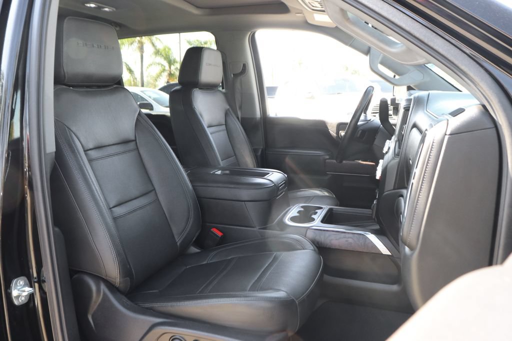 Used 2022 GMC Sierra 3500 Denali AWD/4WD image 42
