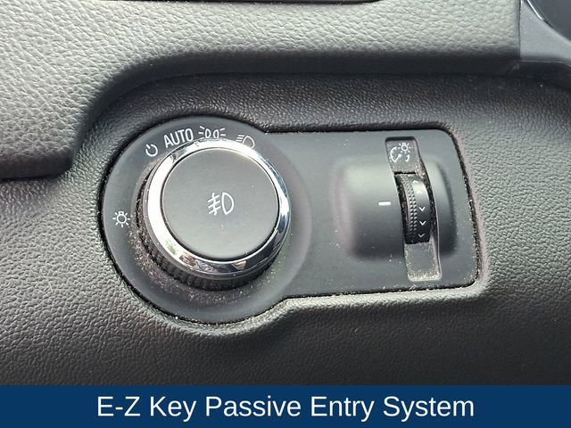 Used 2012 Buick Regal Premium FWD image 9