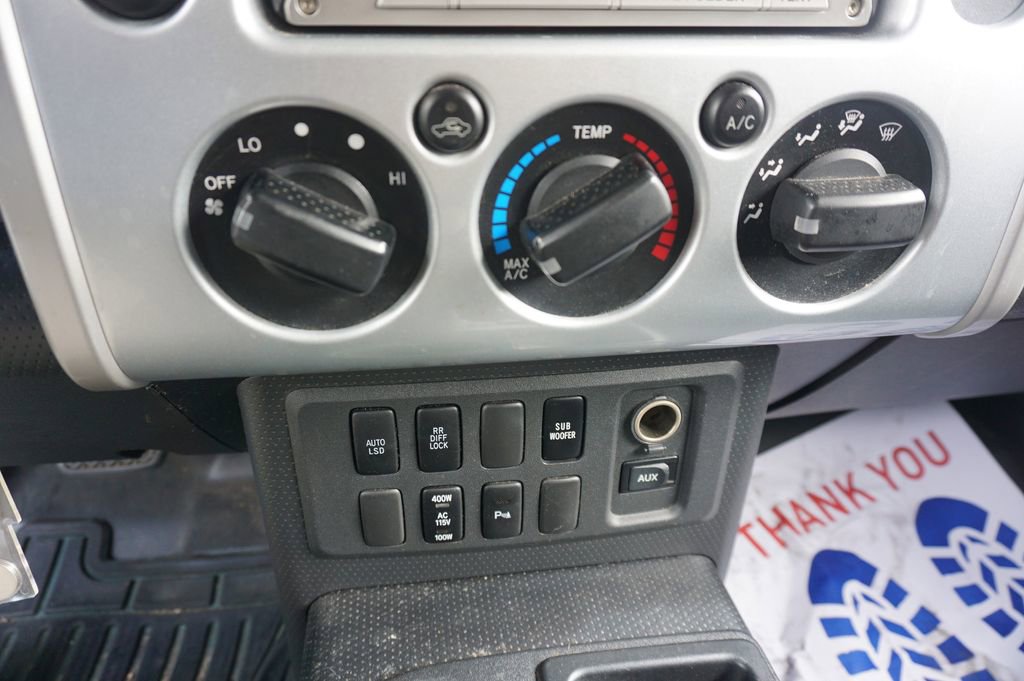 Used 2007 Toyota FJ Cruiser 2WD image 7
