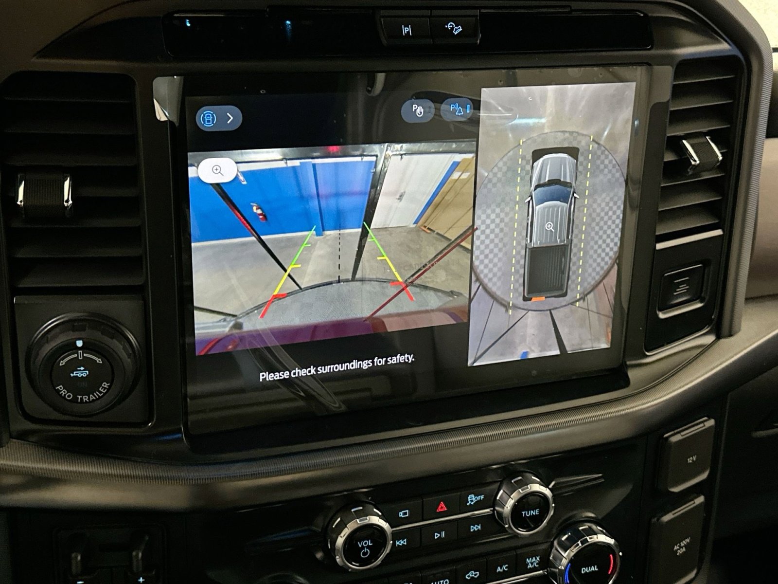 New 2025 Ford F150 Platinum w/ Equipment Group 702A High image 24