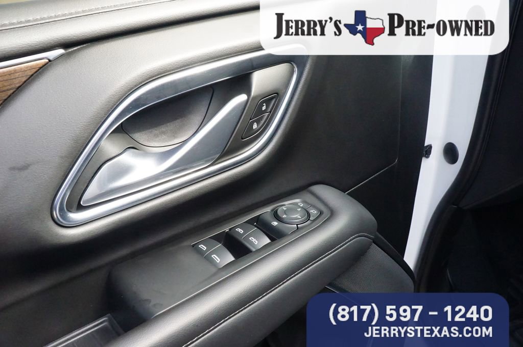 Used 2022 GMC Yukon XL SLE image 16