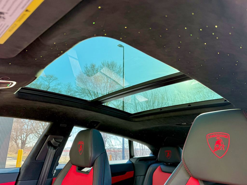 Used 2021 Lamborghini Urus image 52