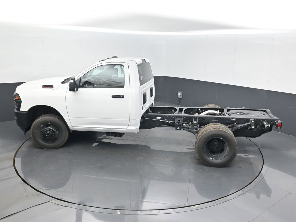 New 2026 RAM 3500 Tradesman AWD/4WD image 34