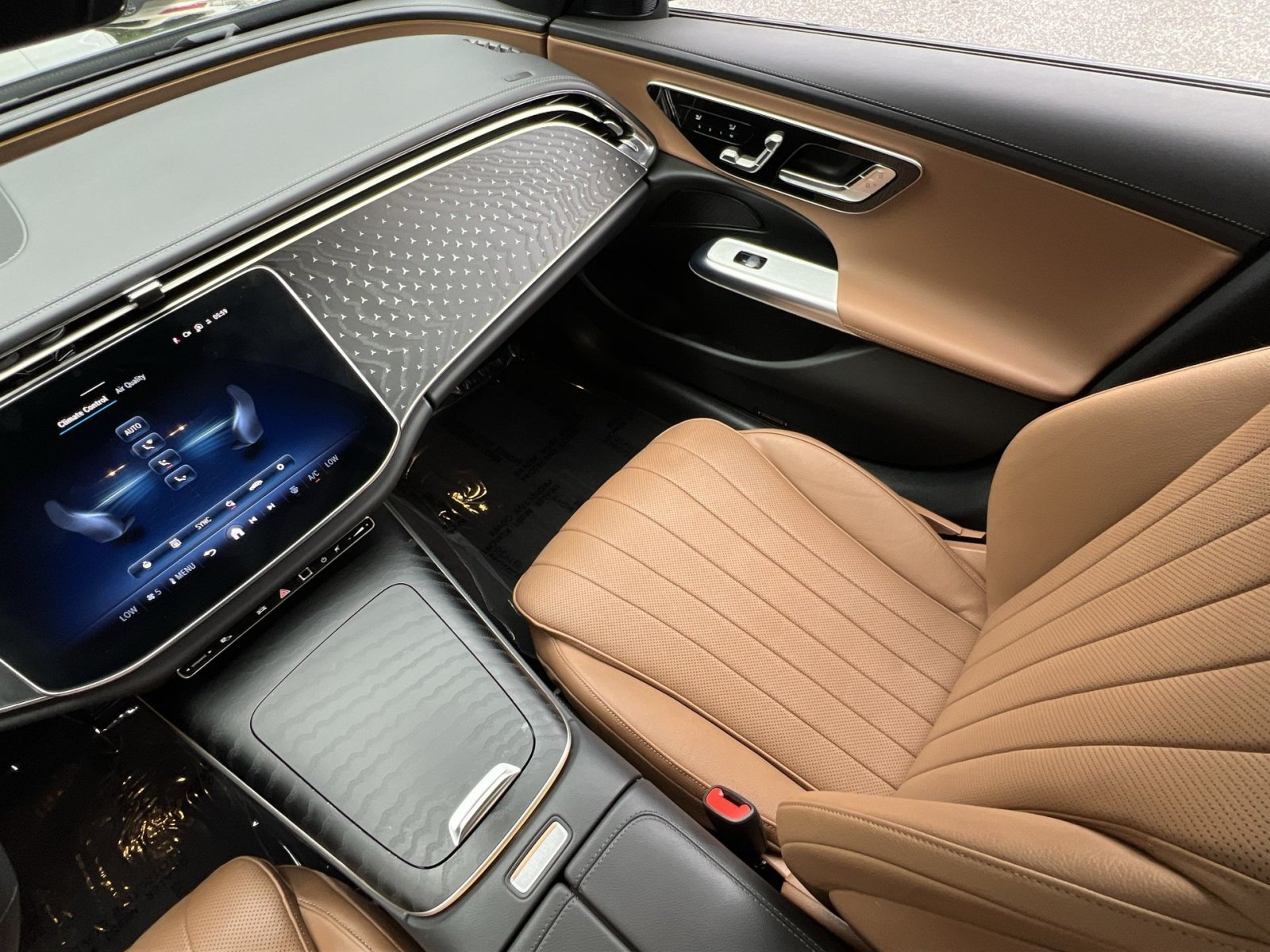 Certified 2025 Mercedes-Benz E 350 4MATIC Sedan image 14