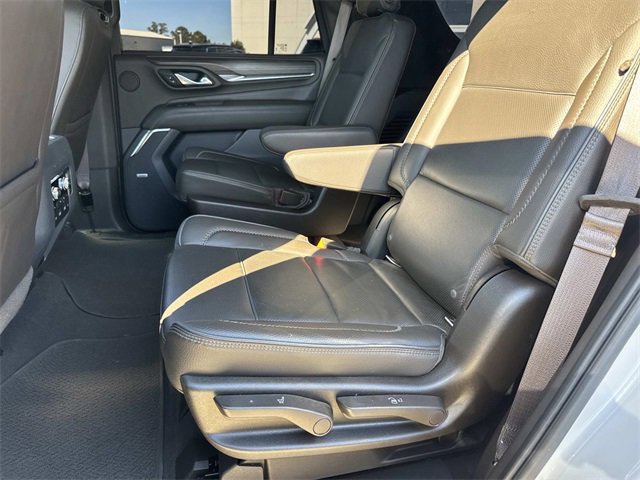 Used 2021 GMC Yukon Denali w/ Denali Premium Package image 17