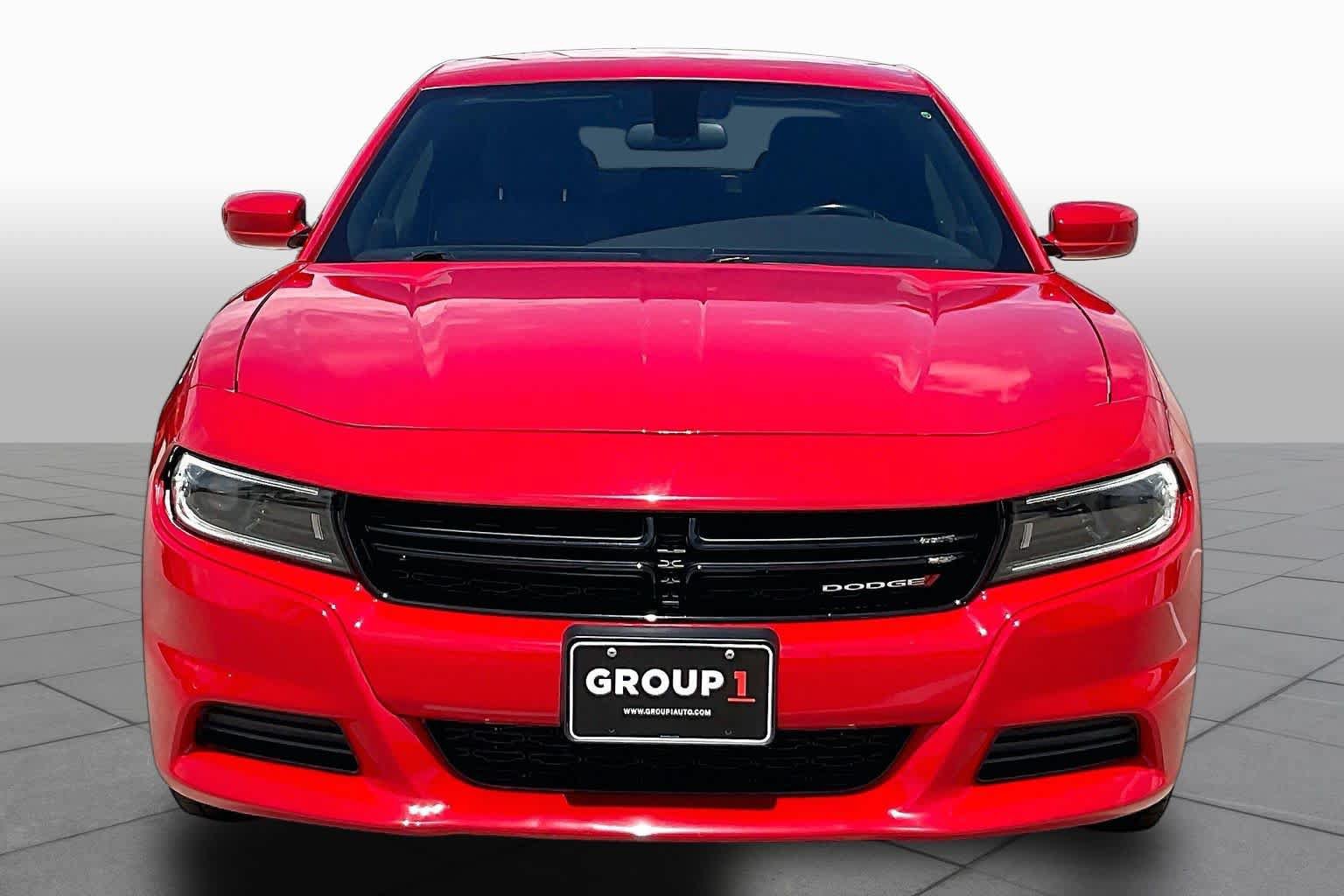 Used 2022 Dodge Charger SXT RWD image 4