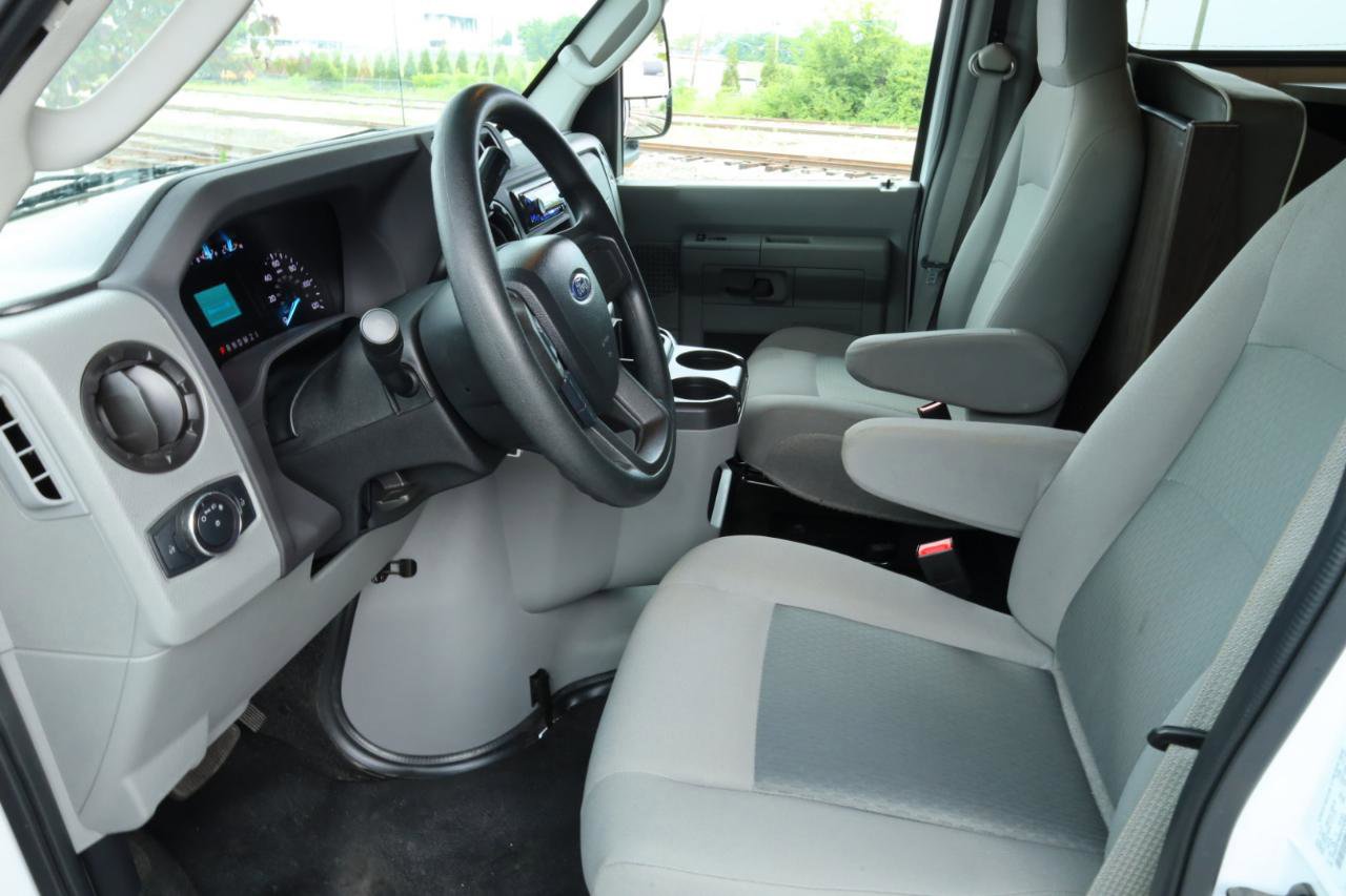 Used 2022 Ford E-450 and Econoline 450 Super Duty w/ Motorhome Prep Package RWD image 35