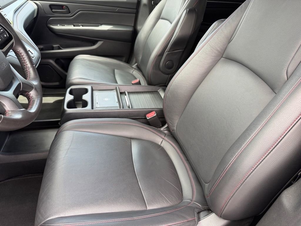 Used 2025 Honda Odyssey Sport-L image 10