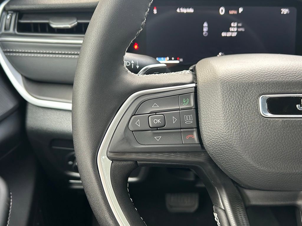 New 2025 Jeep Grand Cherokee Altitude image 43