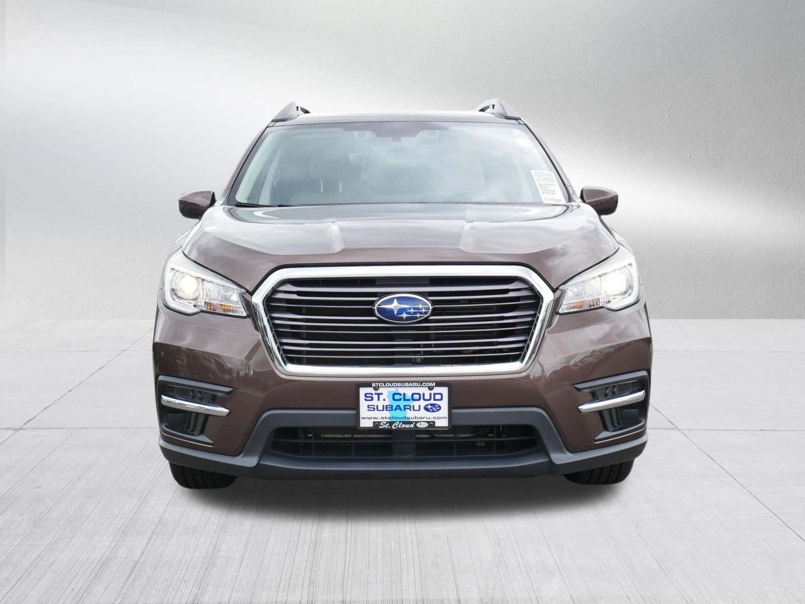 Used 2019 Subaru Ascent Premium AWD/4WD image 2