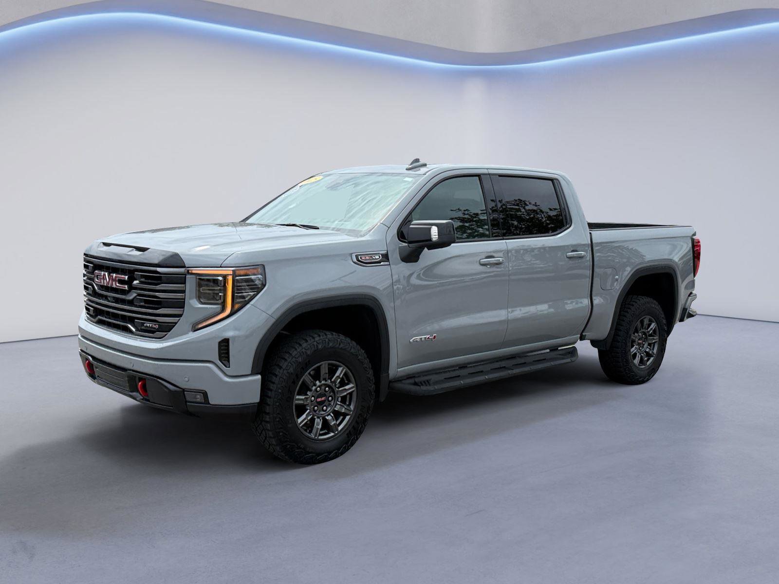 Used 2025 GMC Sierra 1500 AT4 w/ AT4 Premium Package AWD/4WD image 8