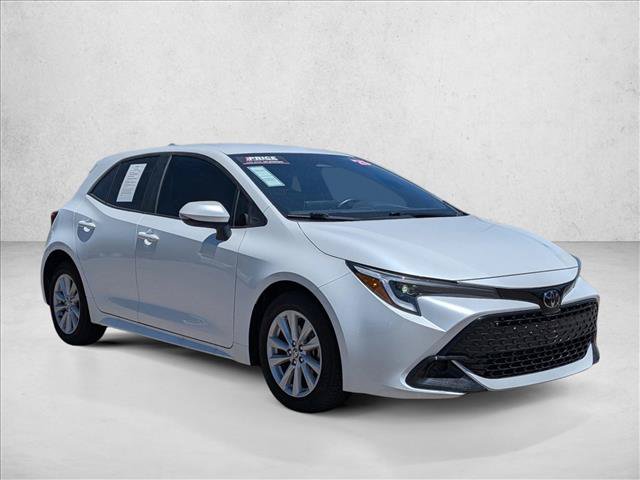 Used 2025 Toyota Corolla SE FWD image 3