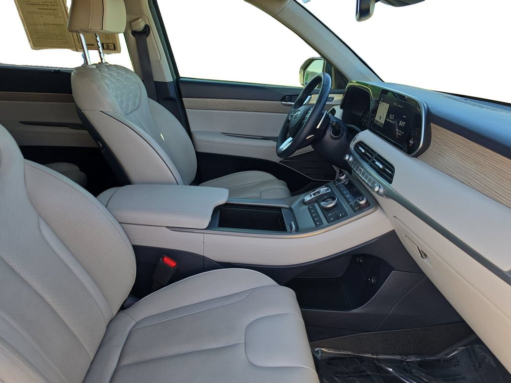 Used 2021 Hyundai Palisade Limited FWD image 16