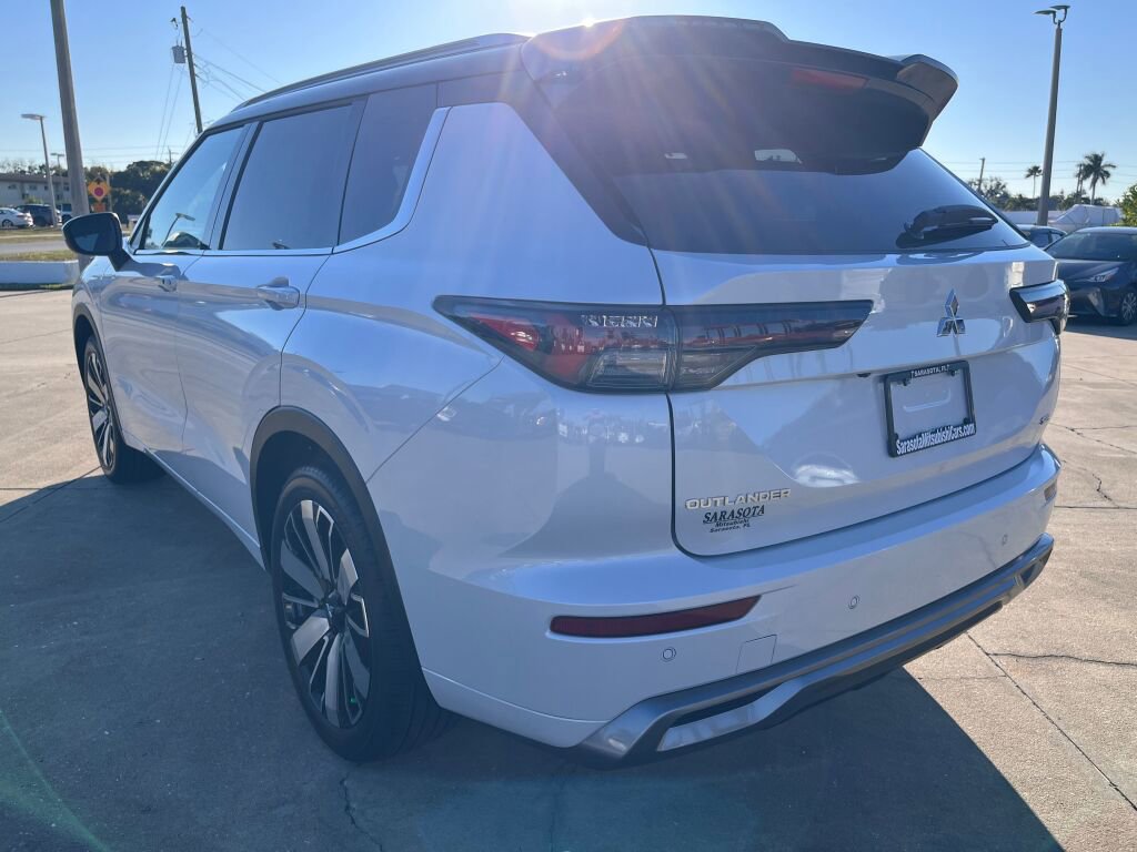 New 2026 Mitsubishi Outlander SEL FWD image 5
