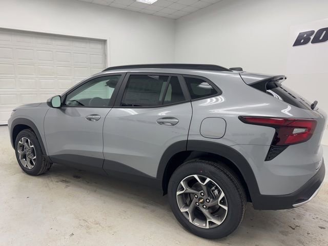 New 2026 Chevrolet Trax LT w/ Driver Confidence Package image 7