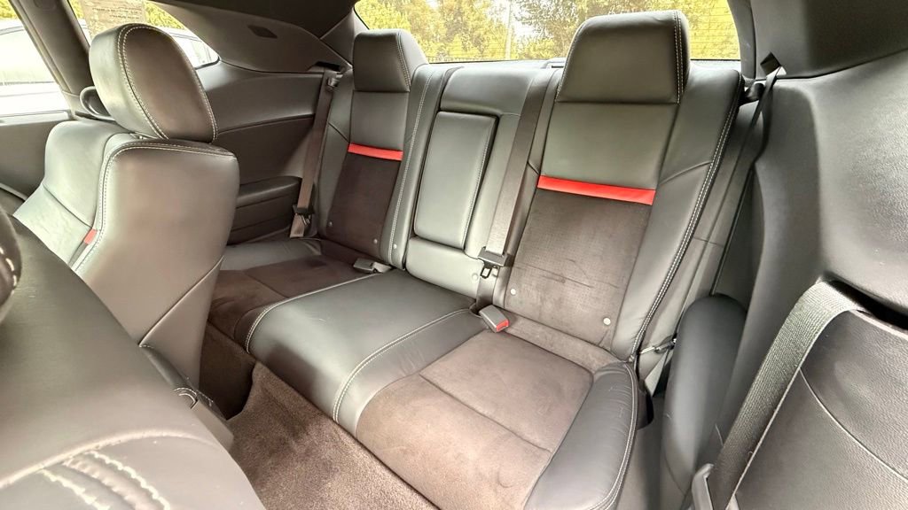 Used 2010 Dodge Challenger SRT8 RWD image 25
