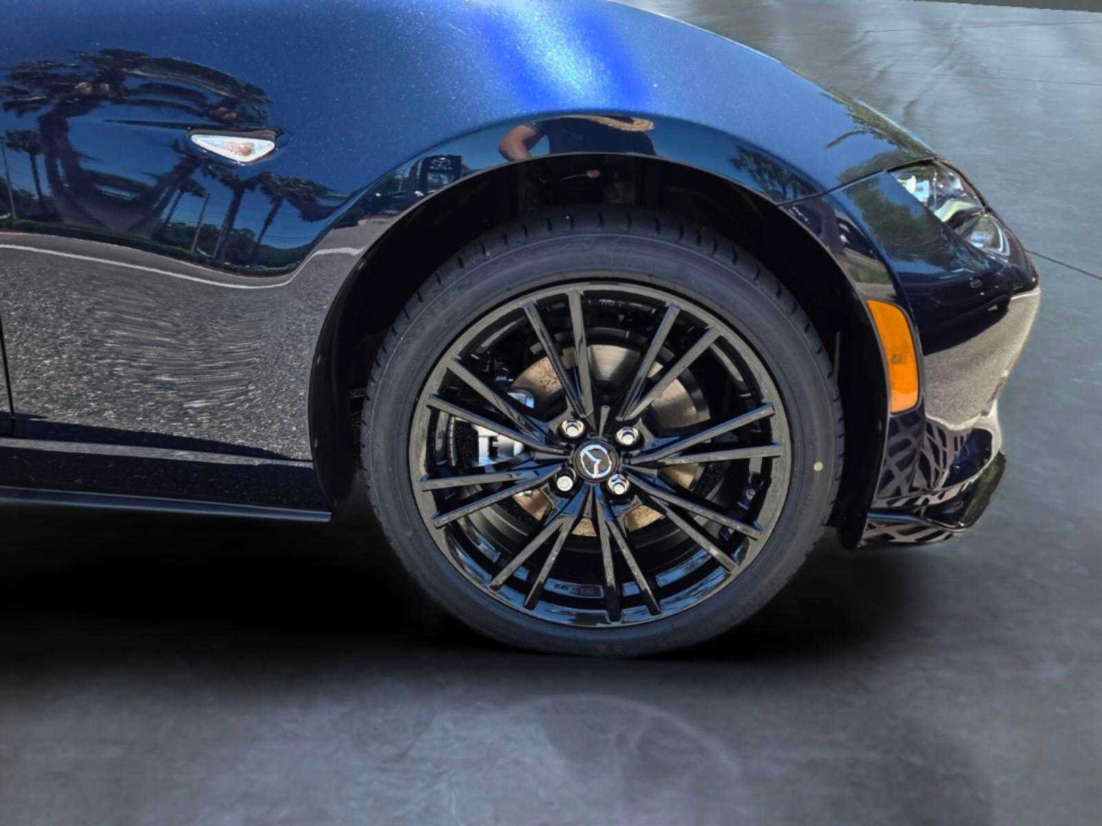 New 2026 MAZDA MX-5 Miata Club w/ Interior Package RWD image 7