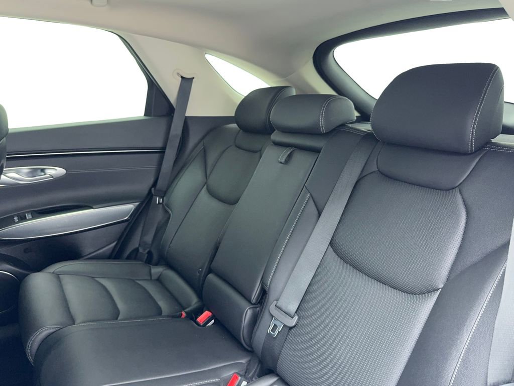 Used 2024 Genesis GV70 2.5T w/ Select Package image 39