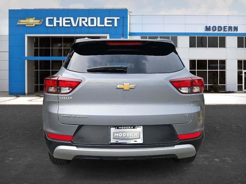 Used 2023 Chevrolet TrailBlazer LT FWD image 4