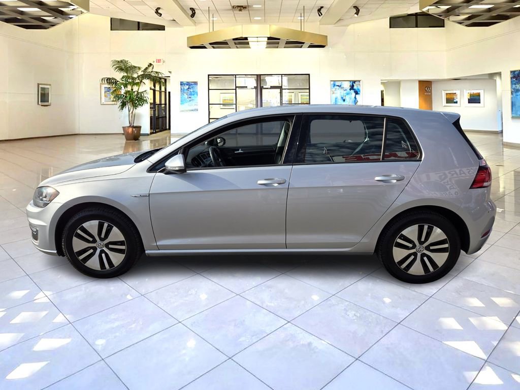 Used 2019 Volkswagen e-Golf SE w/ Driver Assistance Package image 4
