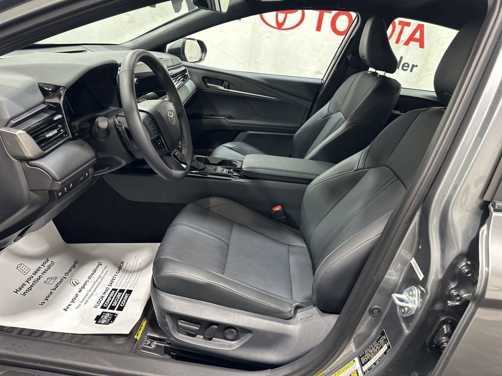 Used 2025 Toyota Camry XSE image 24