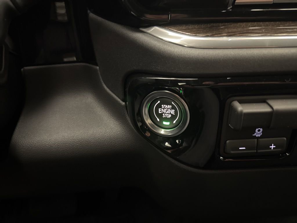 New 2026 GMC Sierra 1500 Elevation image 29