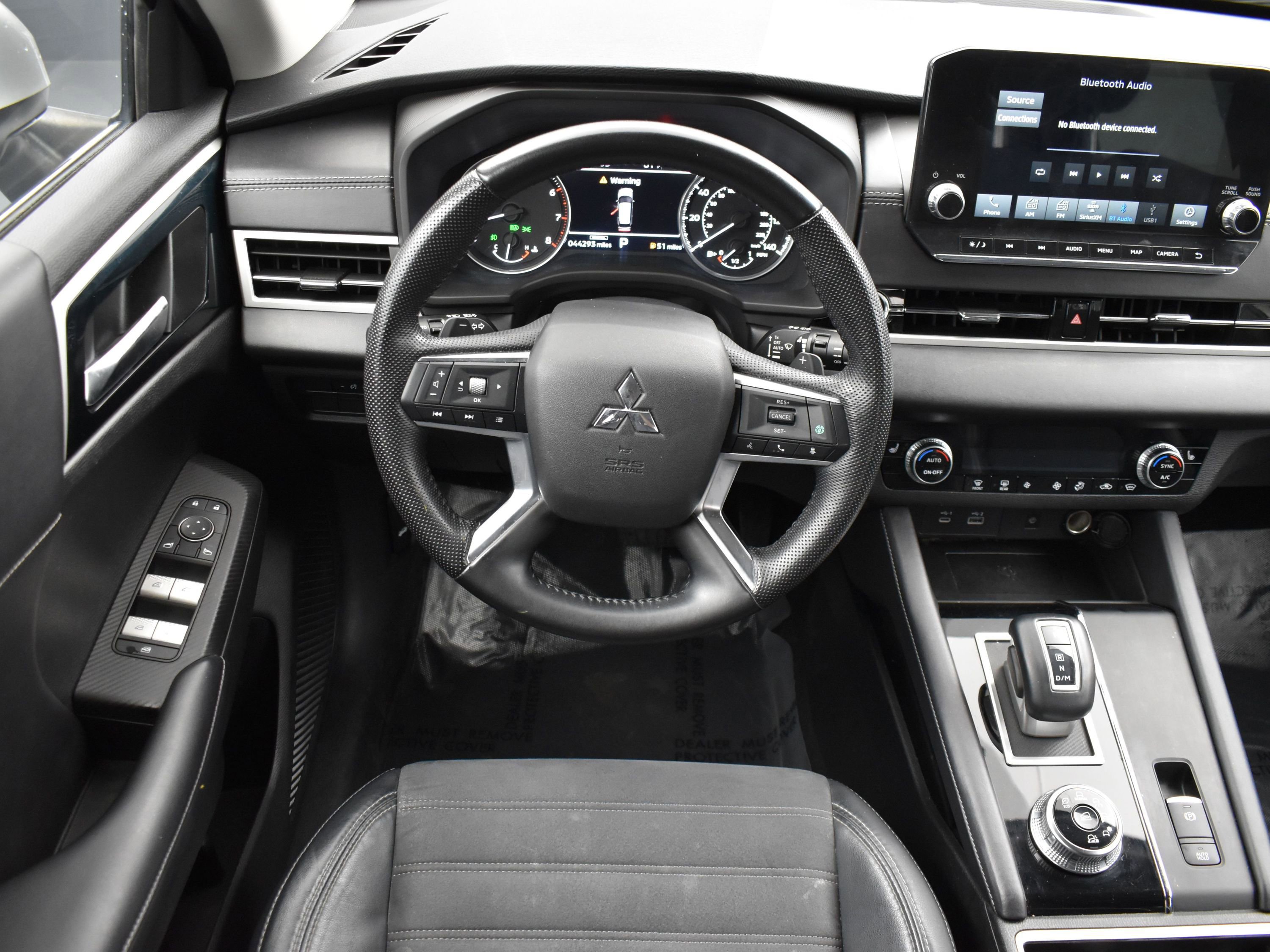 Used 2022 Mitsubishi Outlander SE image 13