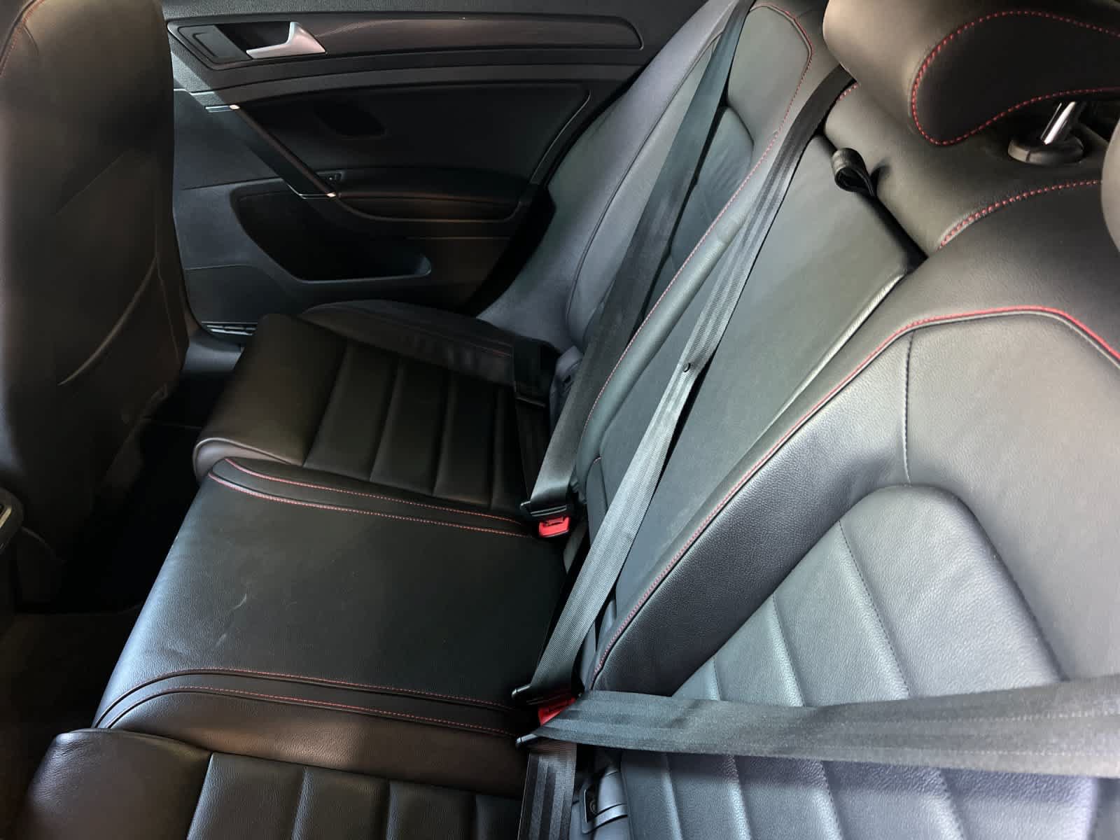 Used 2019 Volkswagen GTI SE FWD image 5