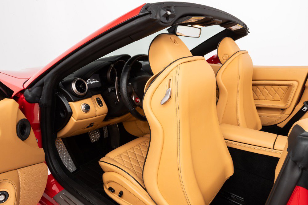 Used 2011 Ferrari California image 64