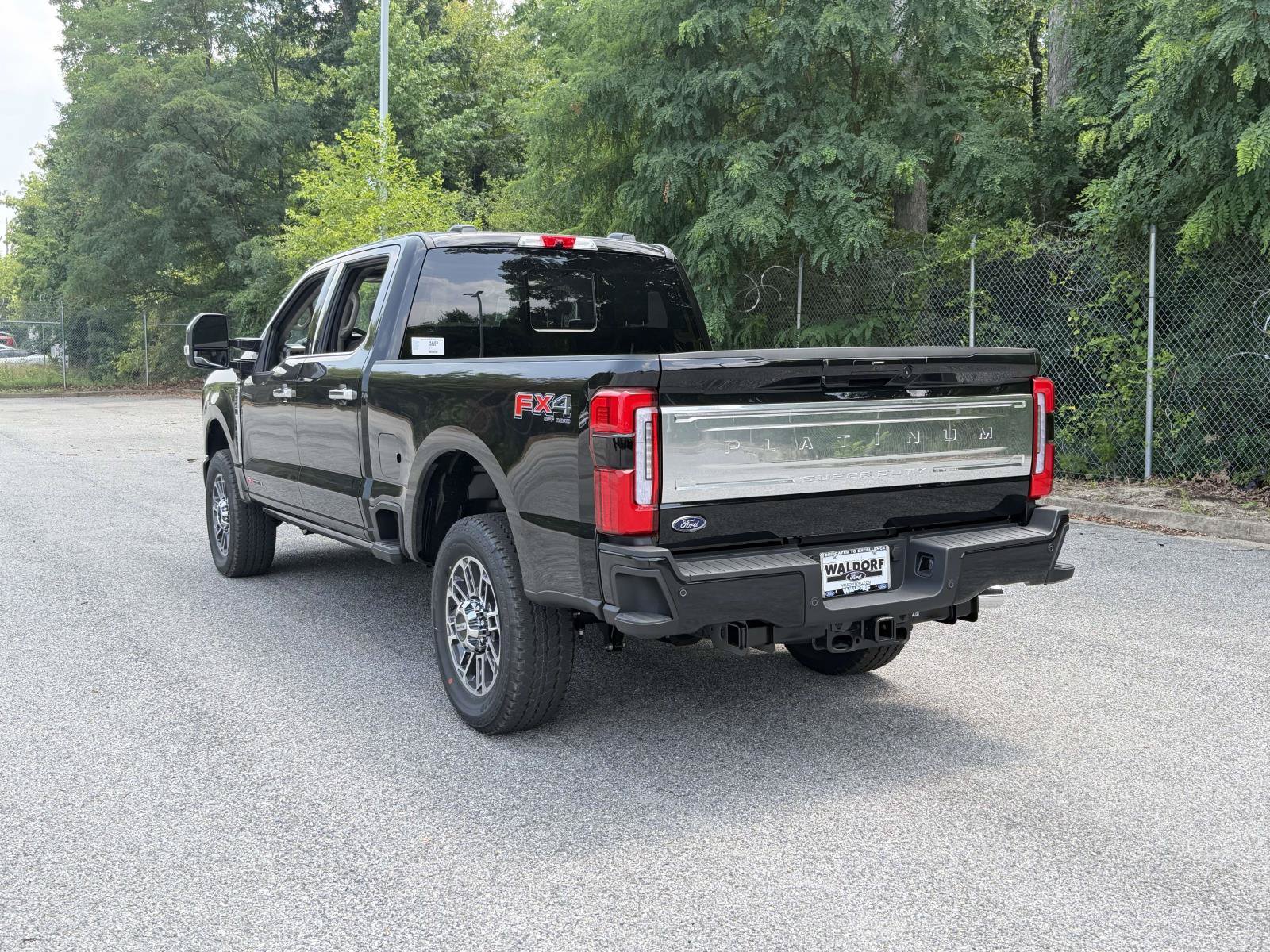 New 2026 Ford F350 Platinum w/ Platinum Plus Package AWD/4WD image 4