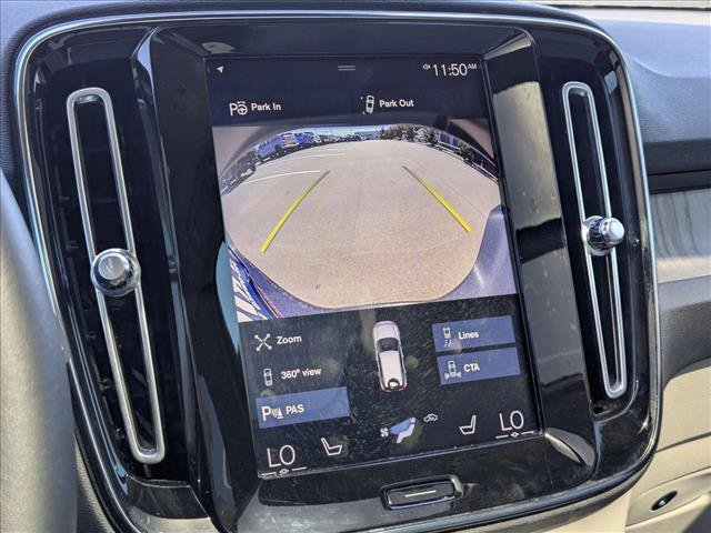 Used 2021 Volvo XC40 T5 Inscription w/ Advanced Package image 12